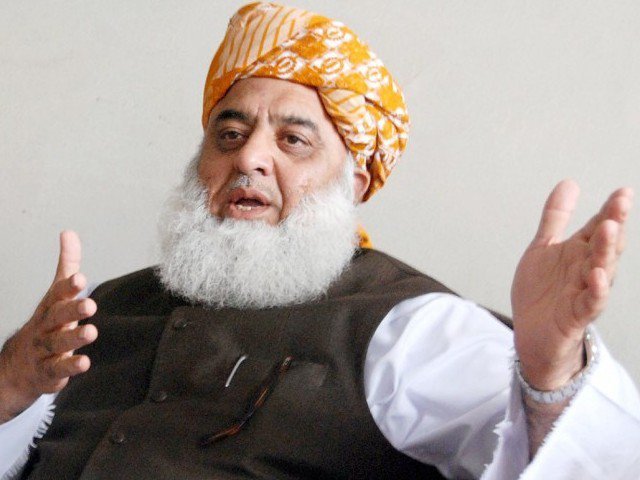 PDM chief Fazlur Rehman summons meeting on January 1 in Lahore