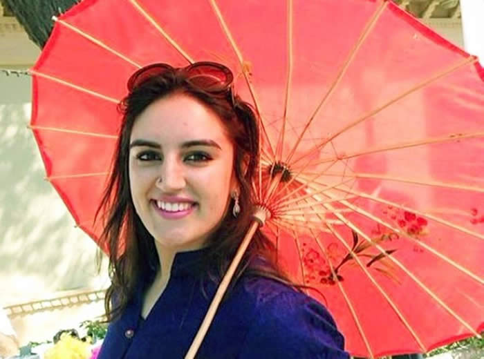 What did Asif Ali Zardari gift Bakhtawar as Wedding Gift?