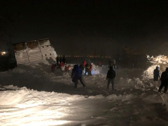 Three-killed-after-avalanche-hits-ski-resort-in-Russian-Arctic-rapidnews-rapid-news