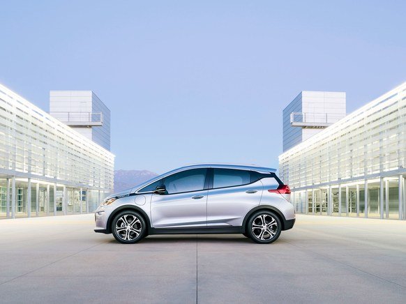 General Motors sets 2035 goal for eliminating emissions from most cars