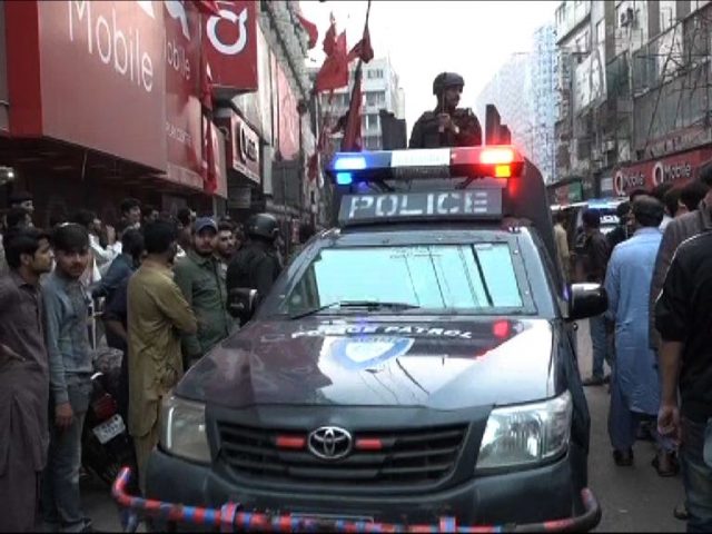 Karachi man, wife injured while resisting robbery attempt: police