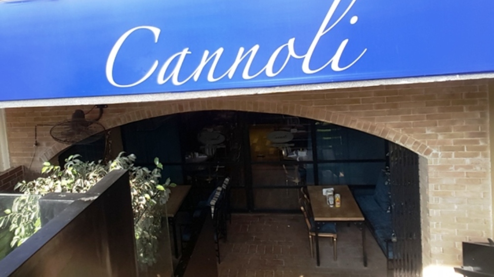 #BoycottCannoli trends on Twitter as Islamabad cafe owners slammed for mocking staffer’s English