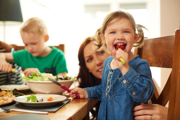 pasta-peaches-lunch-facebook-0_Lazy-mum-blasted-for-pasta-and-peaches-lunch-she-made-her-kids-while-homeschooling-rapid-news-rapidnews-dailyrapid