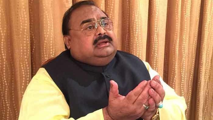 Altaf Hussain contracts Covid, Issues Message From ICU