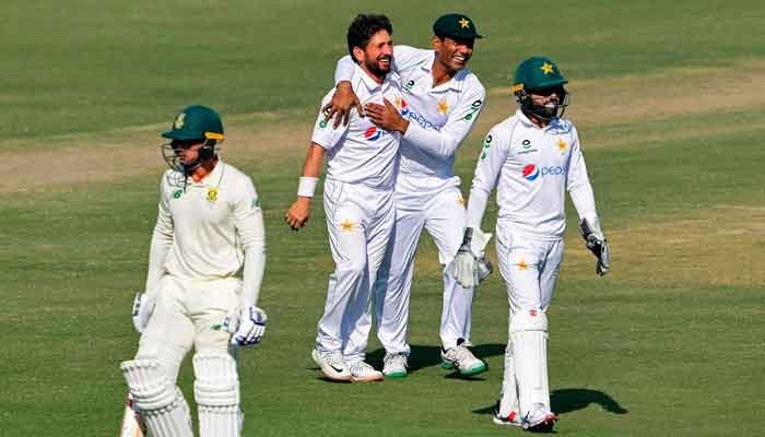 Bavuma fights as South Africa struggle to 188-7 in second Test