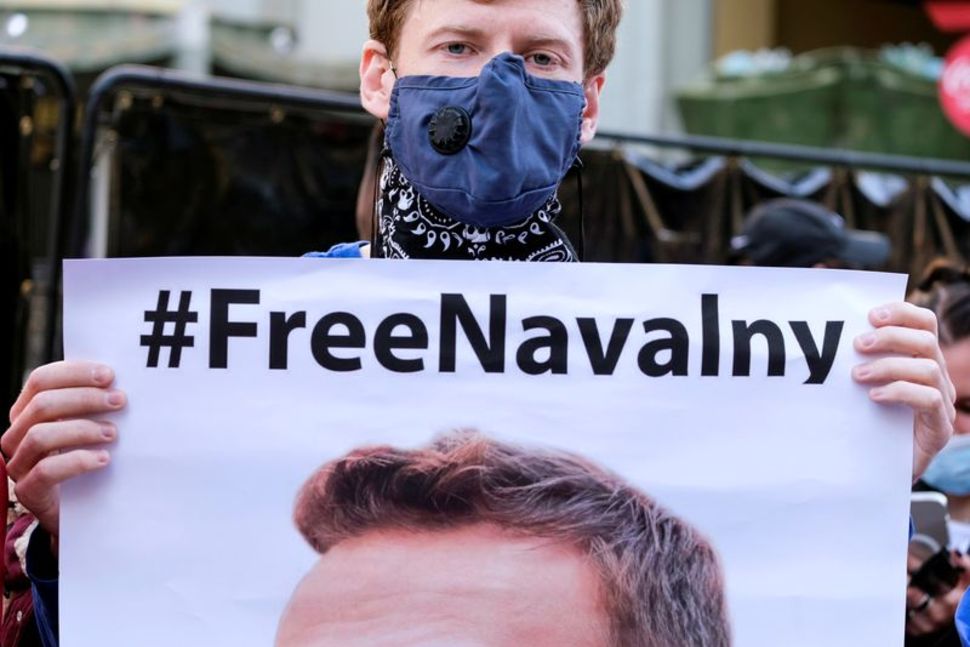 EU, UK and US to speak with Navalny team after Russia expels diplomats