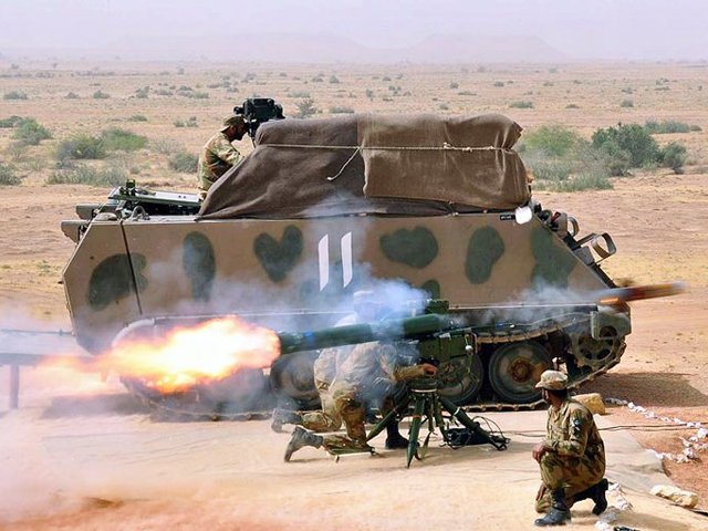 Troops of Karachi Corps continue Jidar-ul-Hadeed exercise in Thar desert