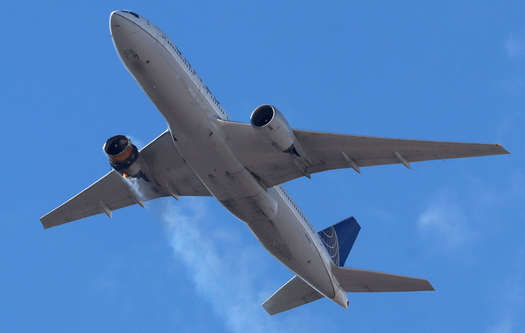 United-plane-suffers-engine-failure-scatters-debris-over-Denver-rapidnews-dailyrapid