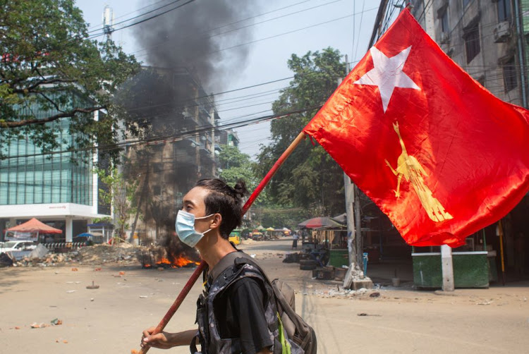 Army-fires-at-funeral-as-Myanmar-mourns-day-of-mass-murder-rapidnews