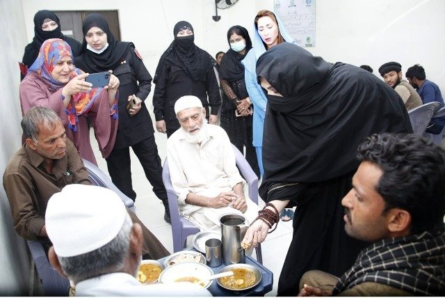 Bushra Bibi ‘not happy’ with quality of food at Lahore shelter home