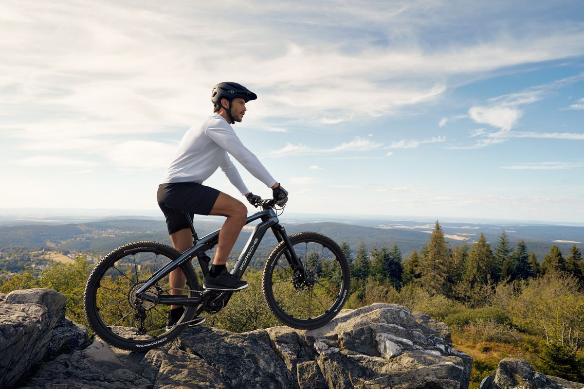 Porsche_eBike_SPORT_CROSS_mood_outdoor_electric-bicycles-Porsche-unveils-two-new-electric-bicycles-rapidnews-dailyrapid