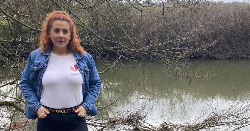 Woman endures ‘worst Tinder date ever’ as she ends up in river rescuing his dog