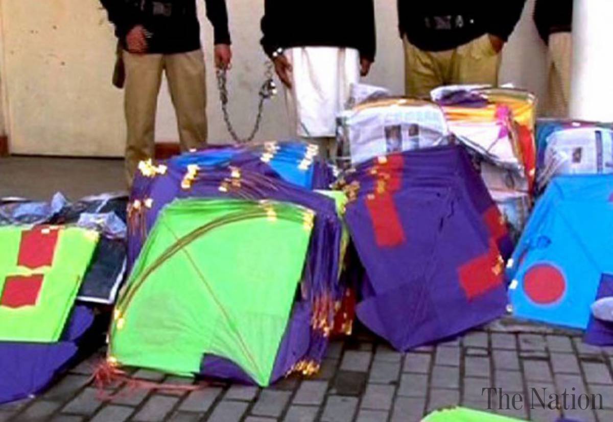 dozens-more-arrested-for-flying-kites-551-people-arrested-in-lahore-flying-ban-kite-rapid-news-rapidnews-dailyrapid