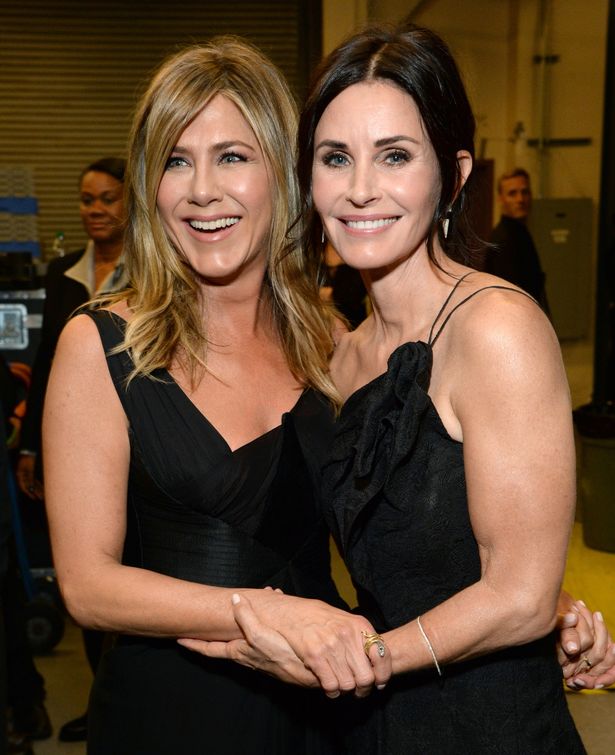 1_American-Film-Institutes-46th-Life-Achievement-Award-Gala-Tribute-to-George-Clooney-Roaming-Jennifer-Aniston-drops-baby-bombshell-news-on-Friends-reunion-show-rapidnews-dailyrapid