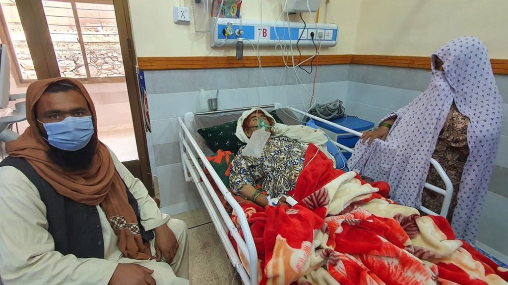 Coronavirus-Lahore-hospitals-almost-out-of-oxygen-supply-amid-rising-cases-rapidnews-dailyrapid