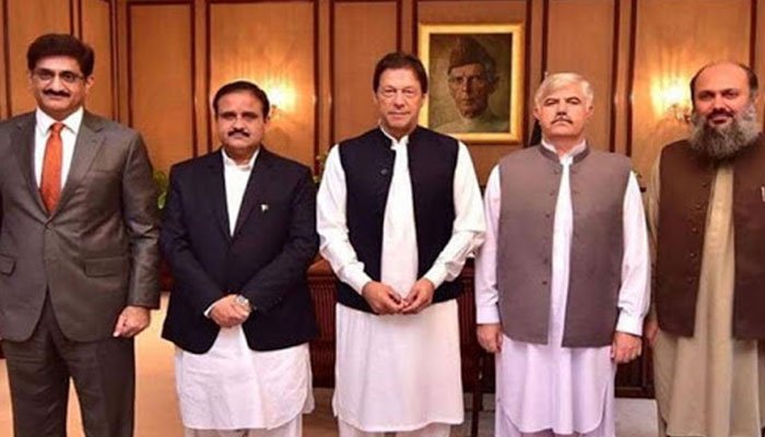 PM-Imran-Khan-formally-hands-over-information-ministry-portfolio-to-Fawad-Chaudhry-rapidnews