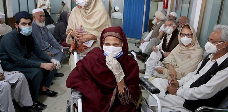 Walk-in vaccination for Pakistanis above 65 to begin from April 3