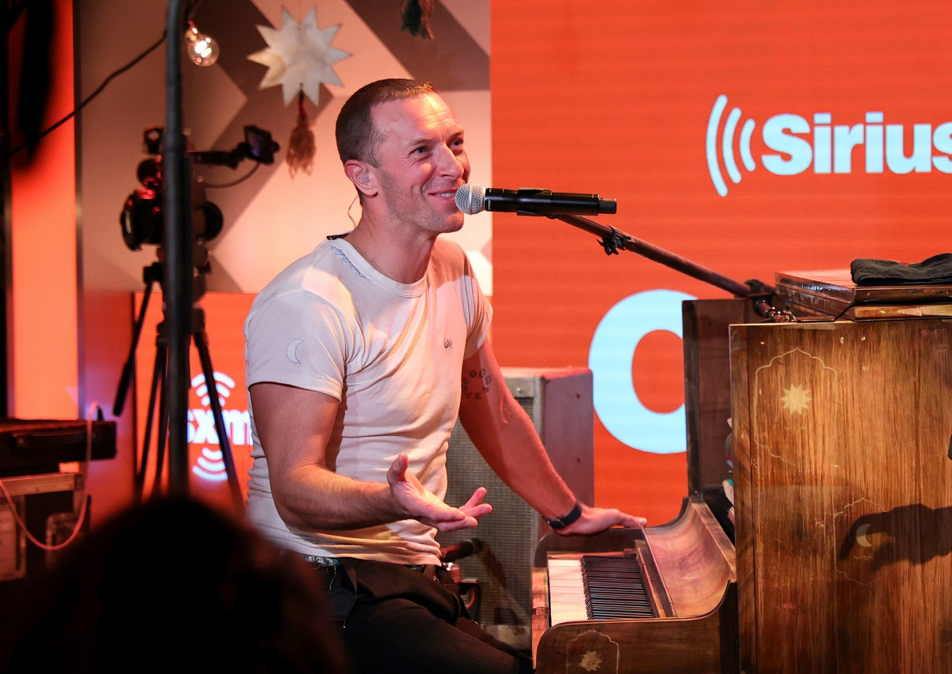 Coldplay-releases-song-into-space-in-chat-with-French-astronaut-rapidnews-dailyrapid