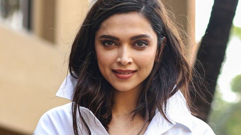 Deepika-Padukone-tests-positive-for-COVID-19-father-hospitalised-rapidnews-dailyrapid