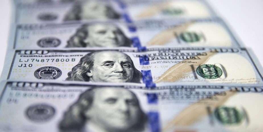 Dollar continues to rise to a new high