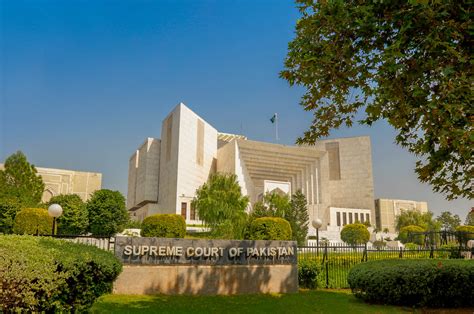 SC suspends IHC verdict in Bushra Bibi and Najam Saqib audio leaks case