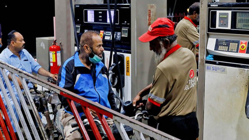 Petrol price in Pakistan may drop again from October 1