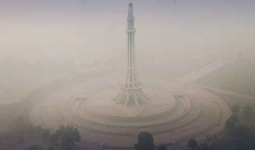 Punjab govt shuts down all public places amid worsening smog