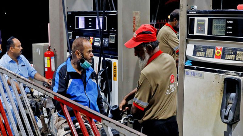 Petrol price in Pakistan may go up from Dec 1