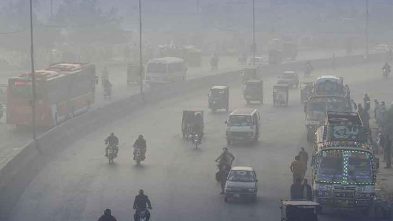 Lahore’s air quality levels reach record highs, govt warns of lockdown