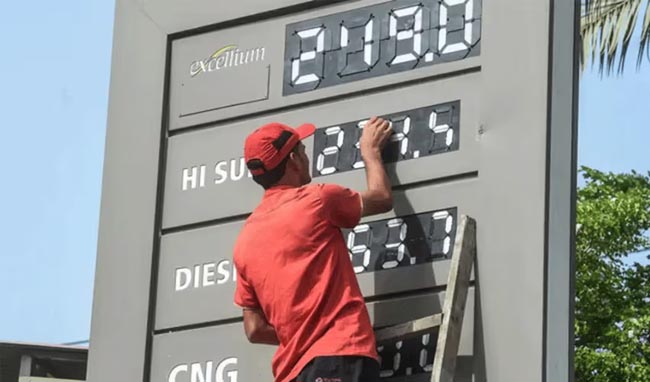 Petrol prices in Pakistan likely to decline