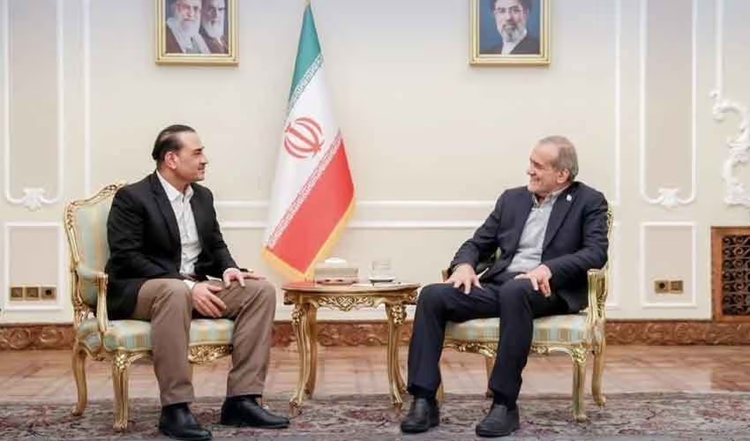 Asim Munir visits Iran to push for US-Iran peace, reopening of Strait of Hormuz