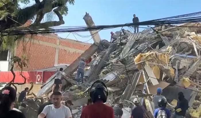 Major 7.4-magnitude earthquake hits Colombia, killing at least 132