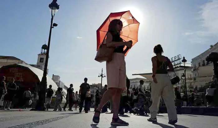 Global temperature rises to exceed 1.5C ‘within a few years’