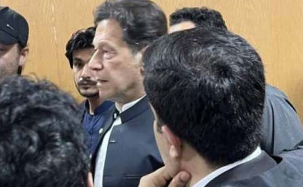 عمران خان کو جج محمد بشیر کی عدالت میں پیش کر دیا گیا